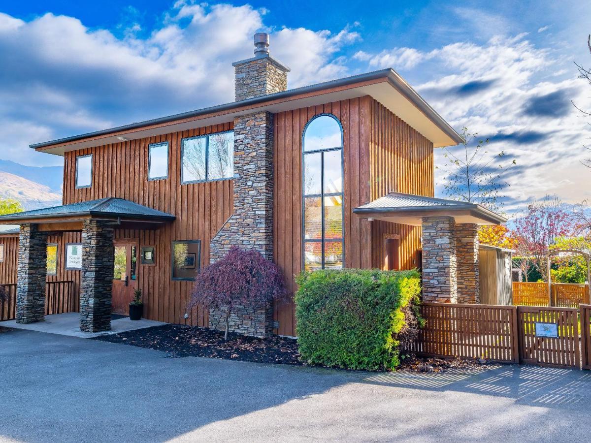 Wanaka Springs Lodge Экстерьер фото