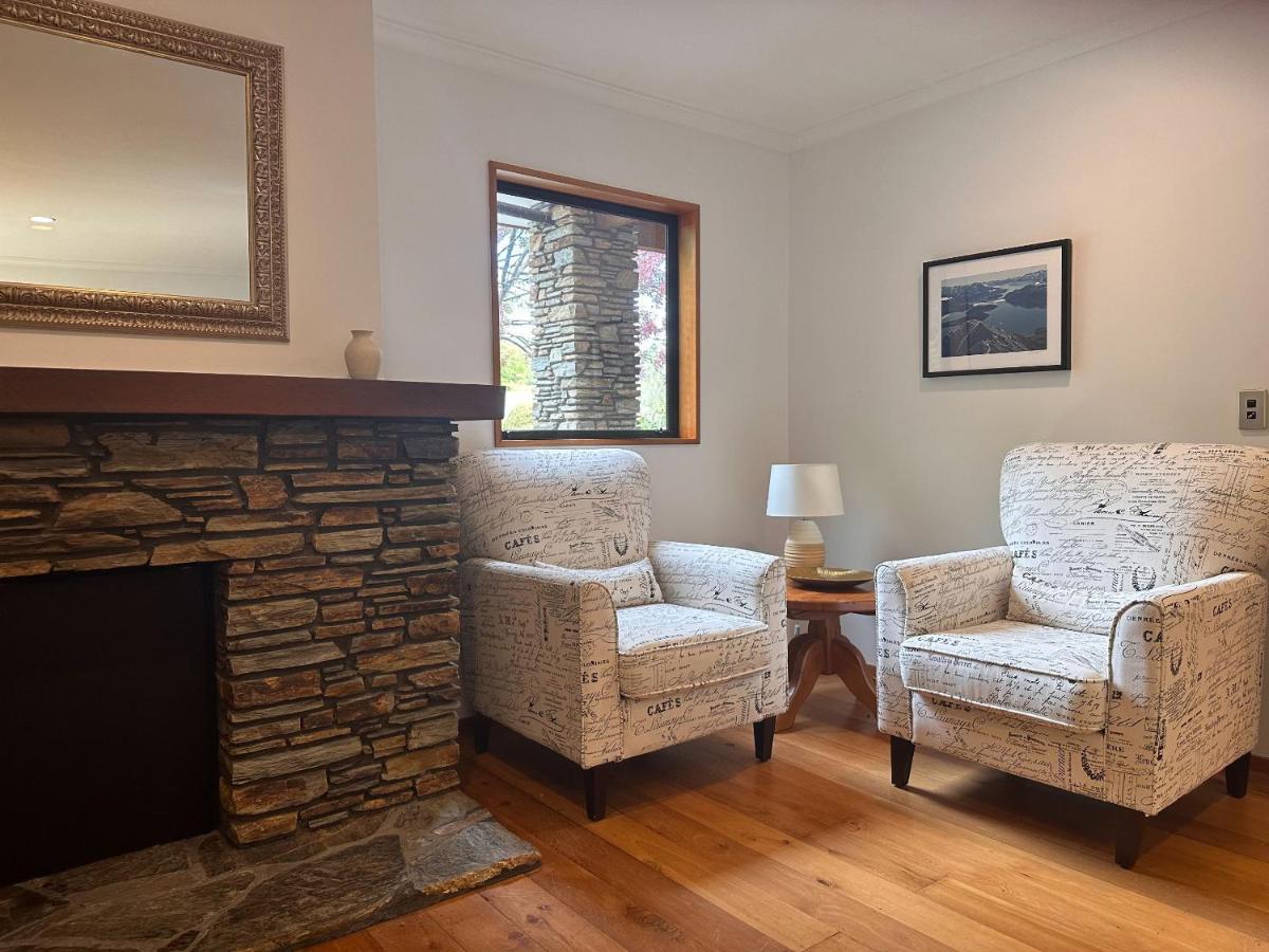Wanaka Springs Lodge Экстерьер фото