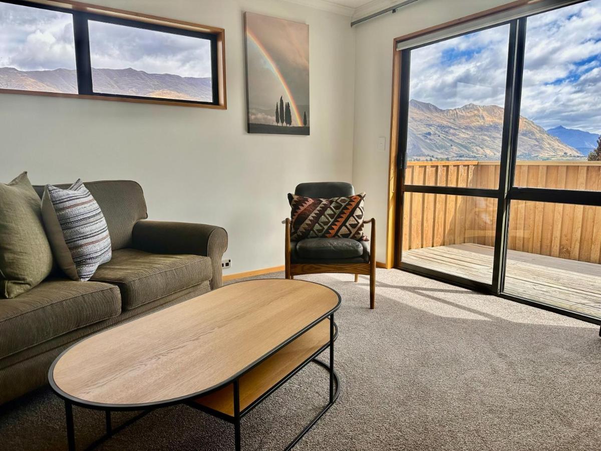 Wanaka Springs Lodge Экстерьер фото