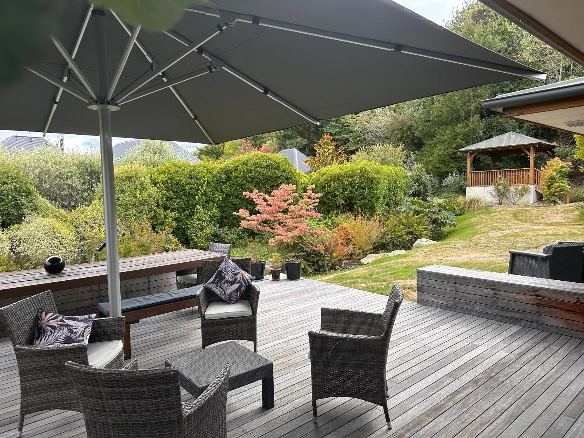Wanaka Springs Lodge Экстерьер фото