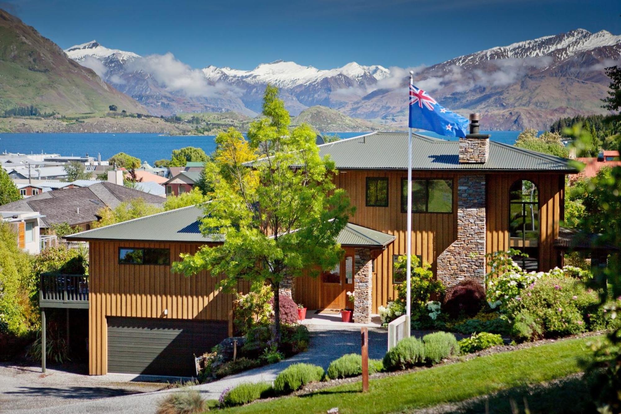 Wanaka Springs Lodge Экстерьер фото