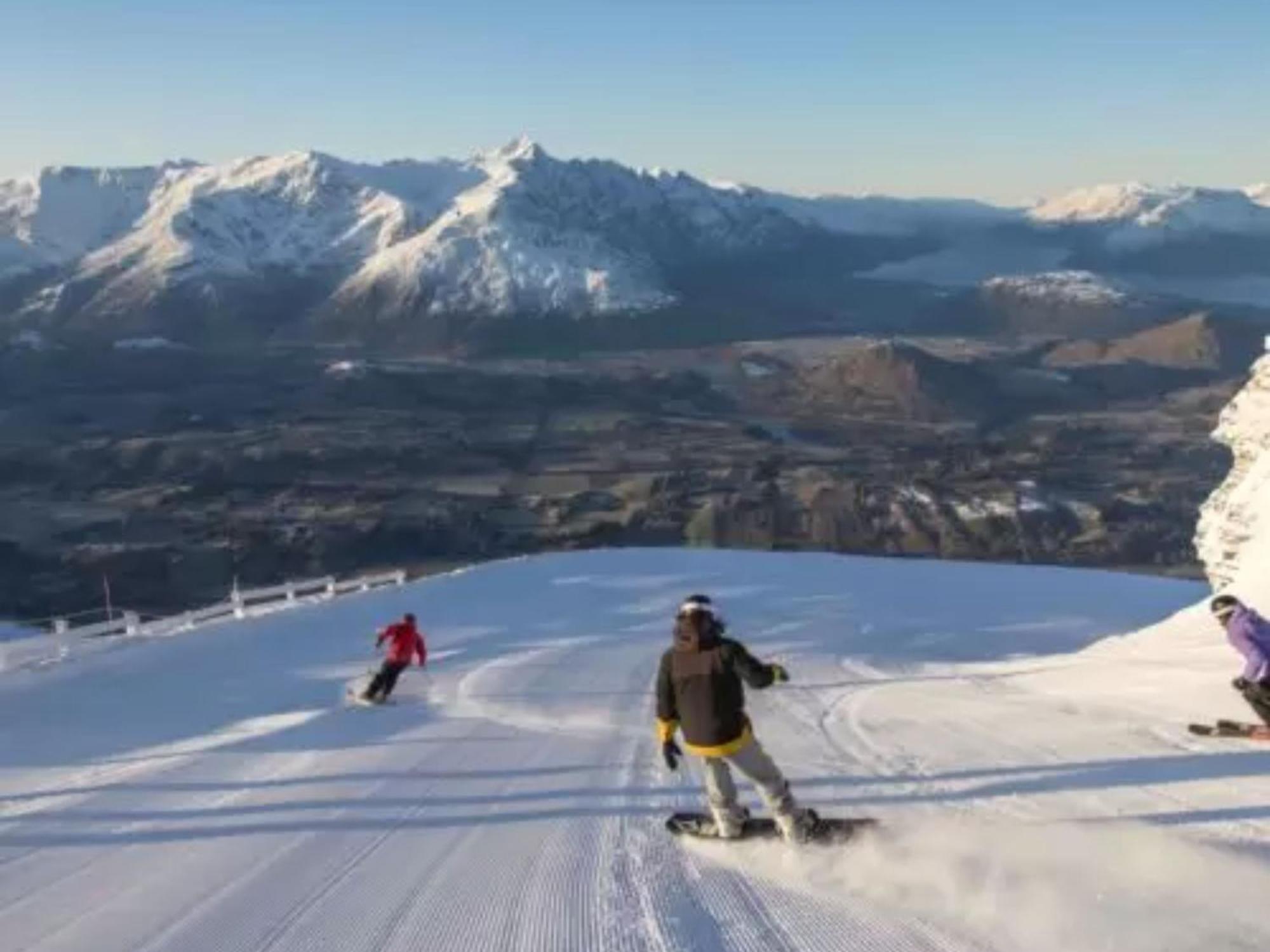Wanaka Springs Lodge Экстерьер фото