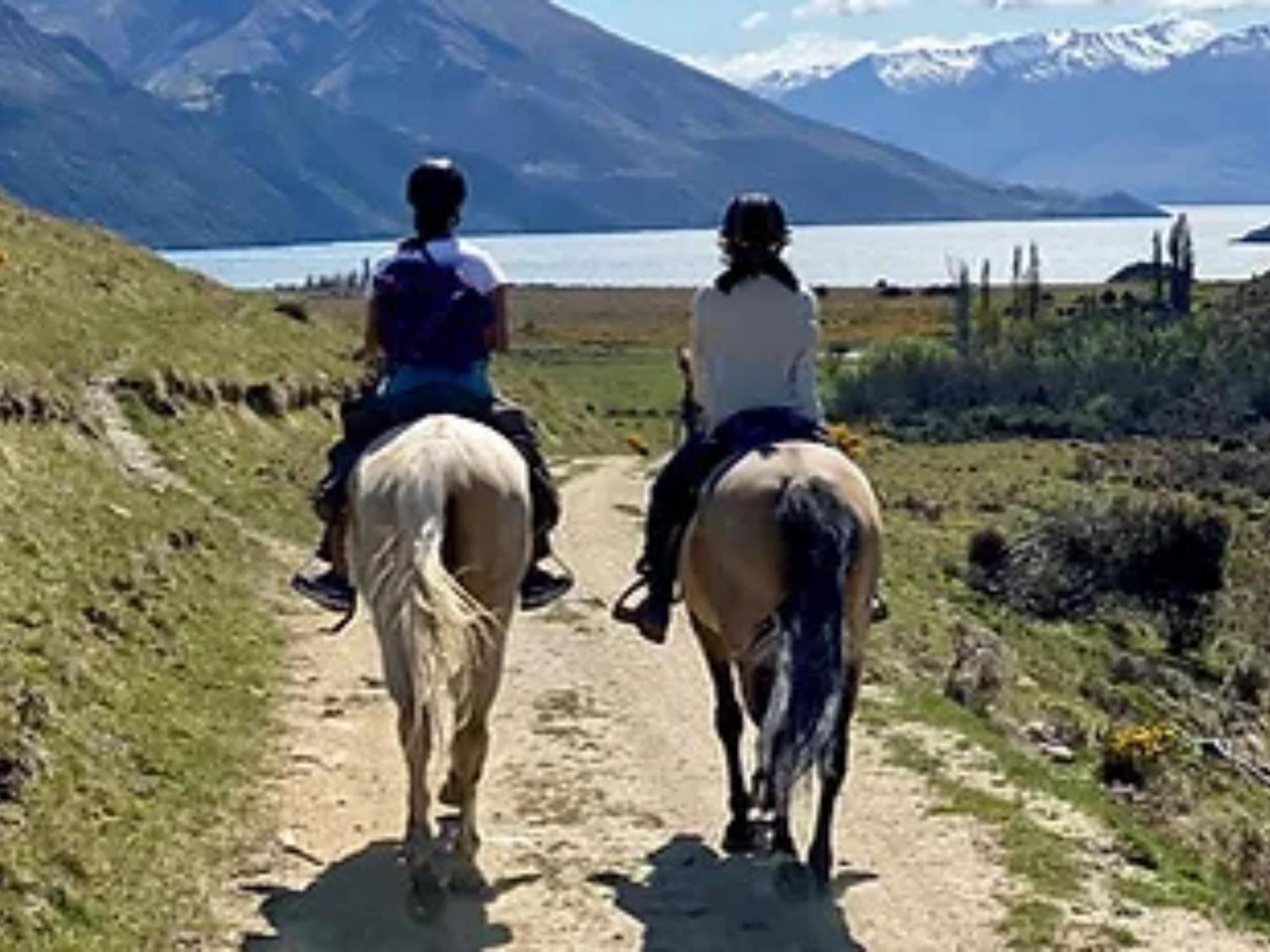 Wanaka Springs Lodge Экстерьер фото