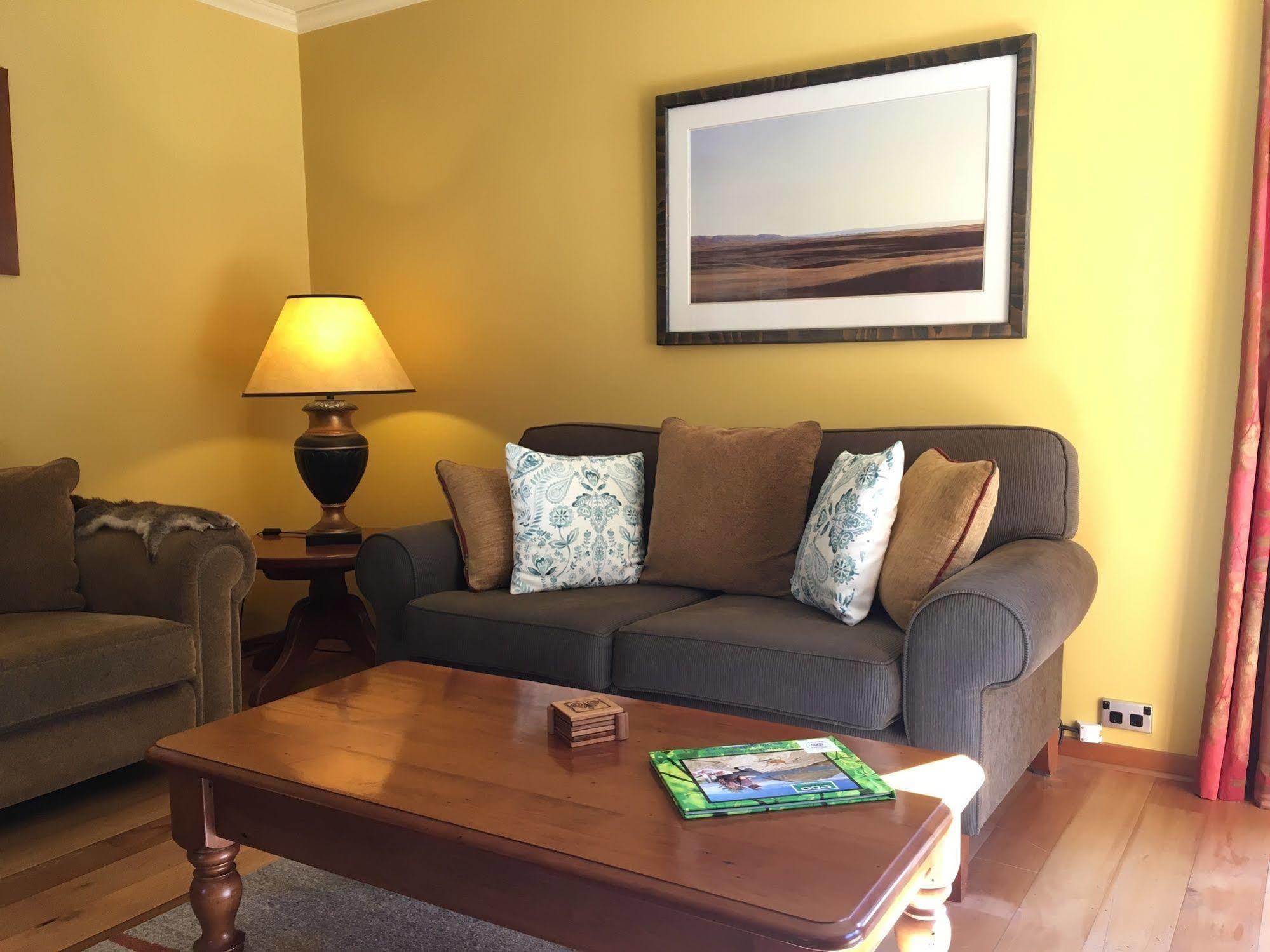 Wanaka Springs Lodge Экстерьер фото