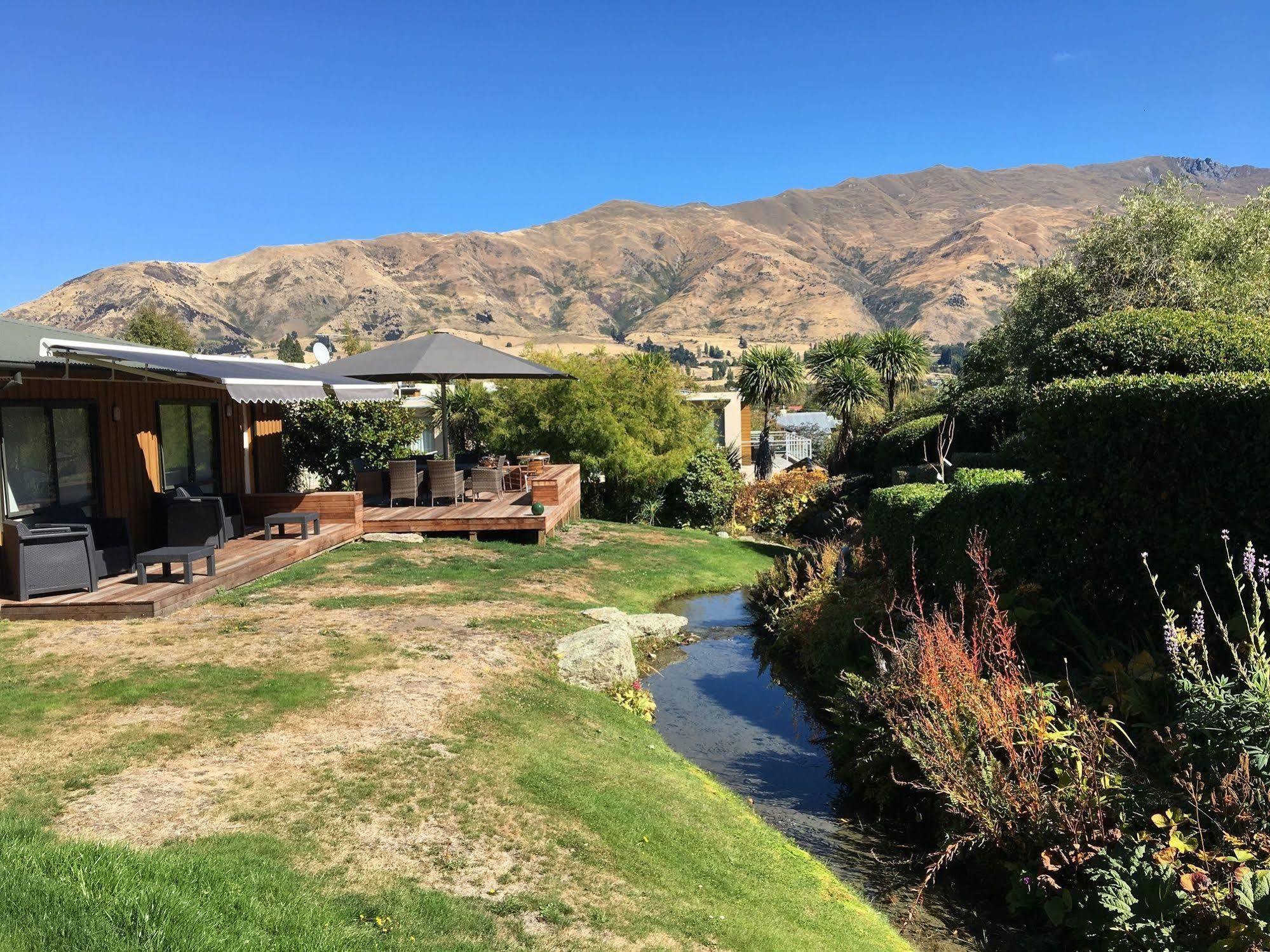 Wanaka Springs Lodge Экстерьер фото