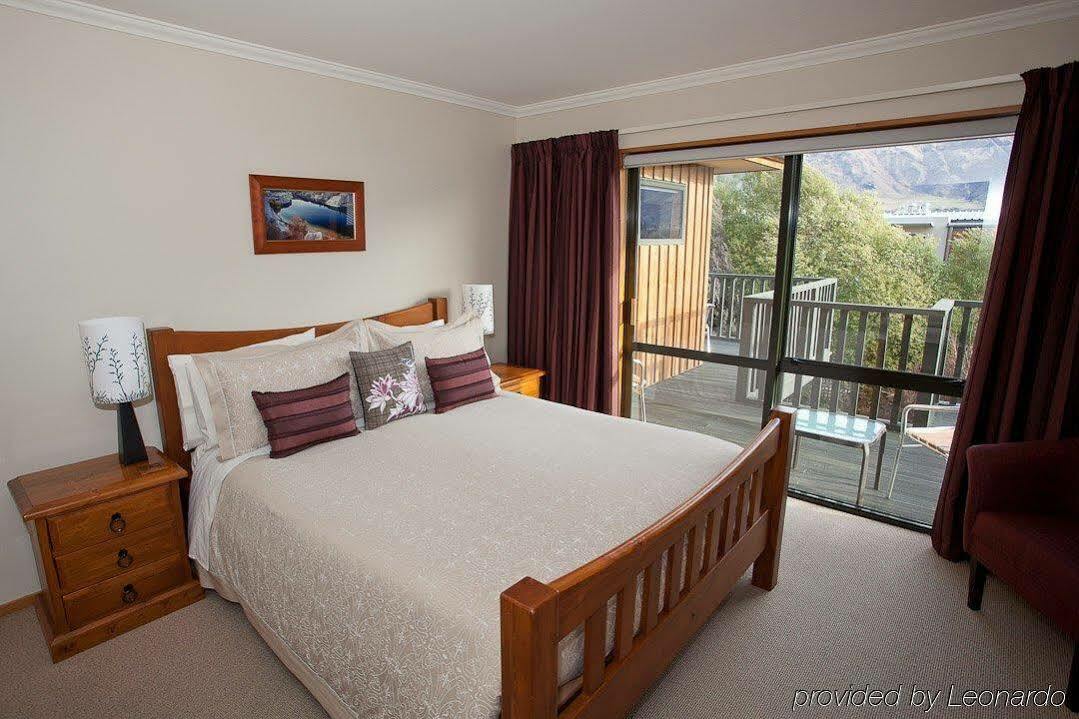 Wanaka Springs Lodge Экстерьер фото